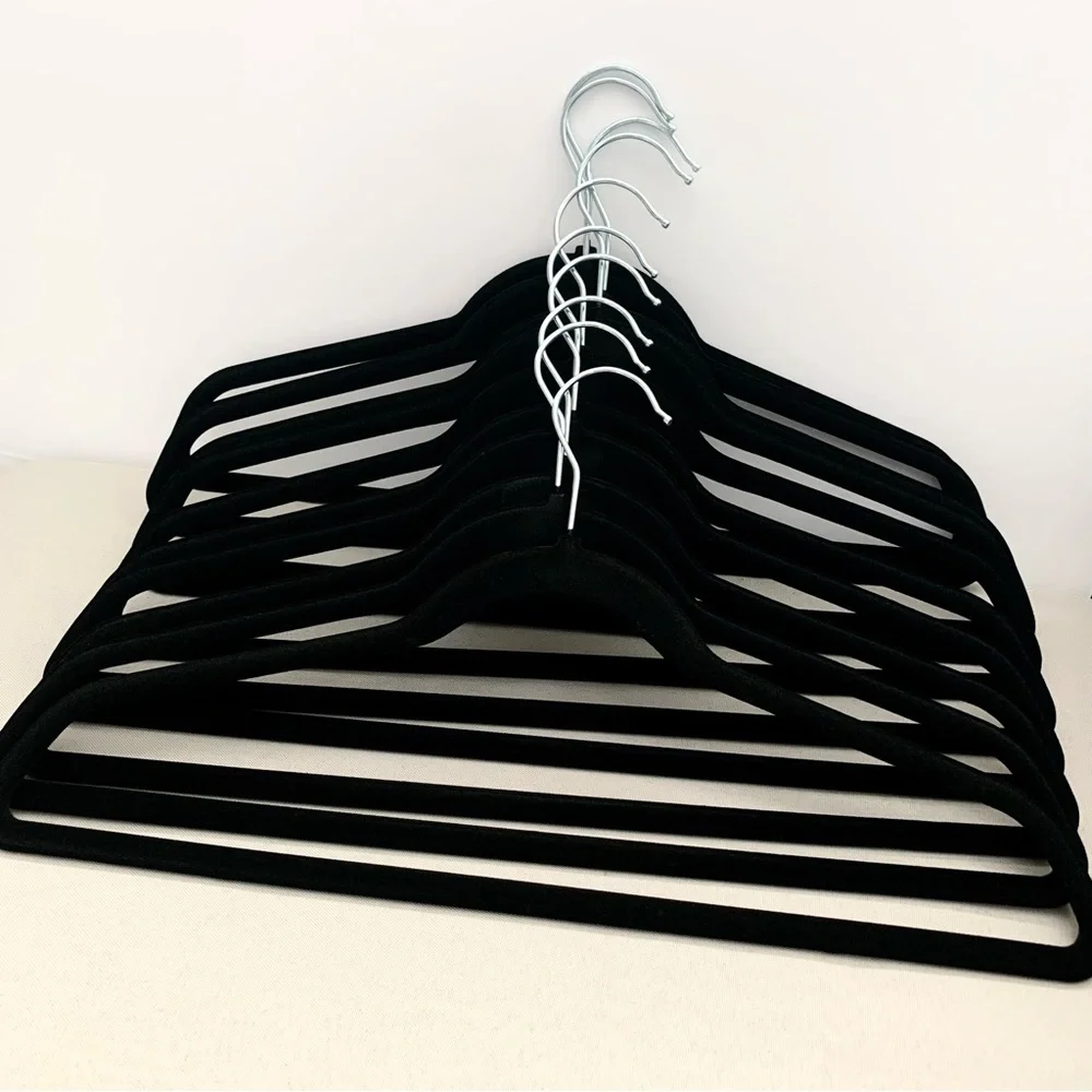 NWOT velvet hangers
